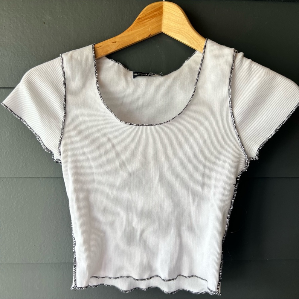 brandy melville white crop top